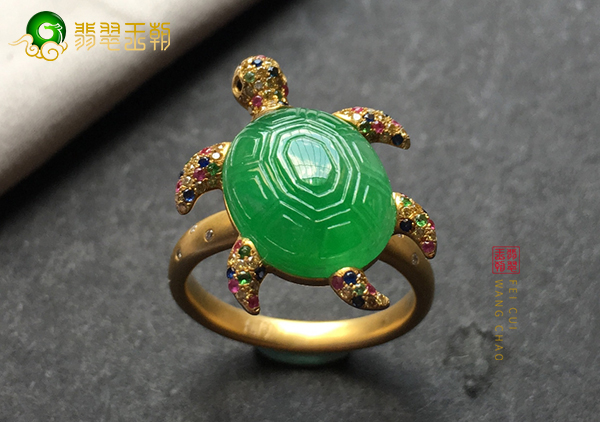 冰种翠绿色龟翡翠镶嵌戒指赠予妈妈长寿安康